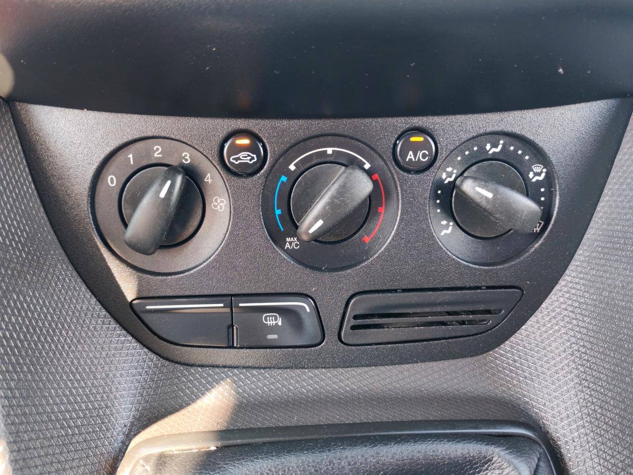 Ford Transit Connect 1.6 TDCi 115 cv