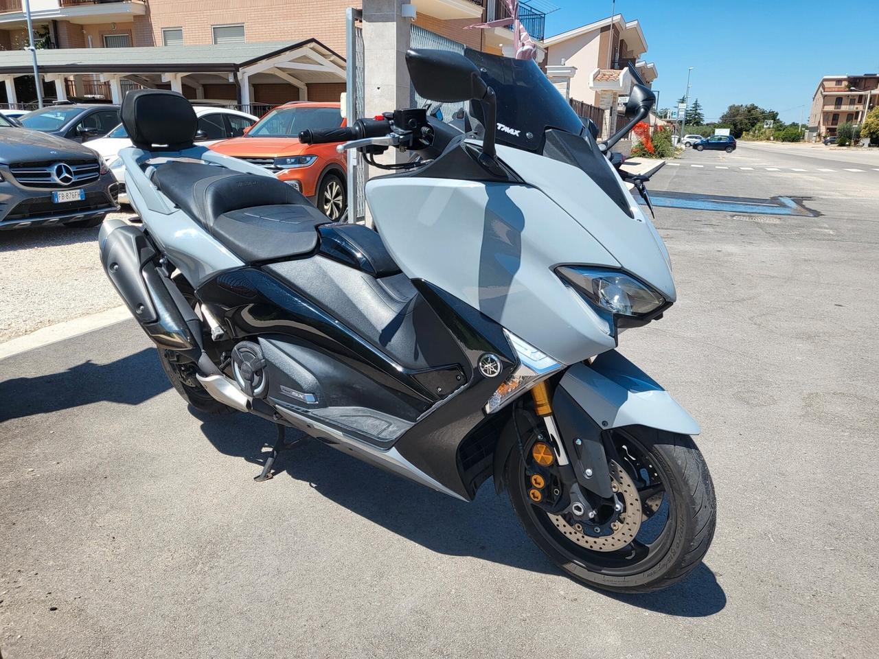 Yamaha TMAX 530 SX