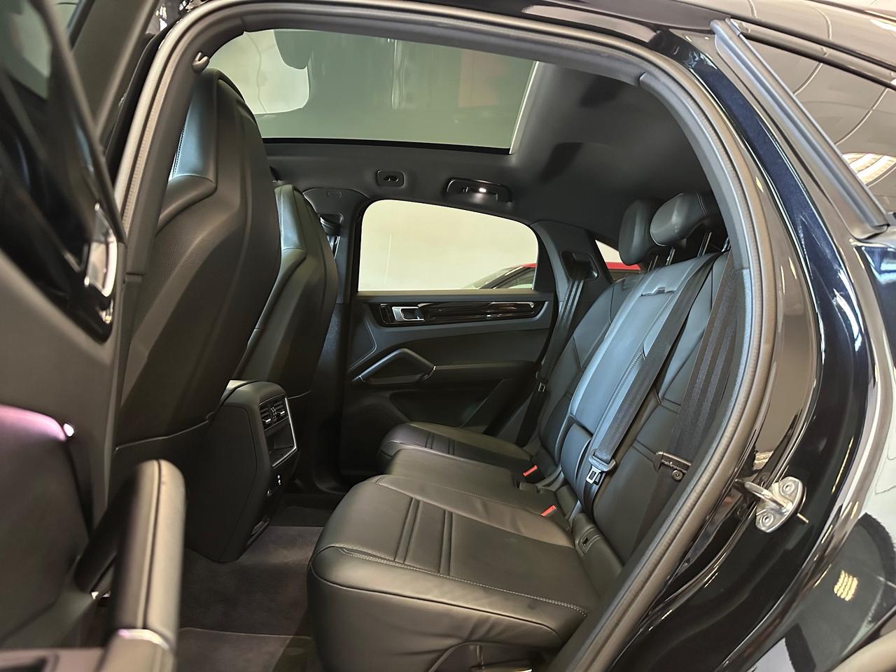 Porsche Cayenne Coupé 3.0 V6 E-Hybrid 462cv