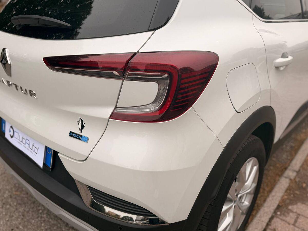 Renault Captur 1.6 E-Tech phev Intens 160cv auto my21