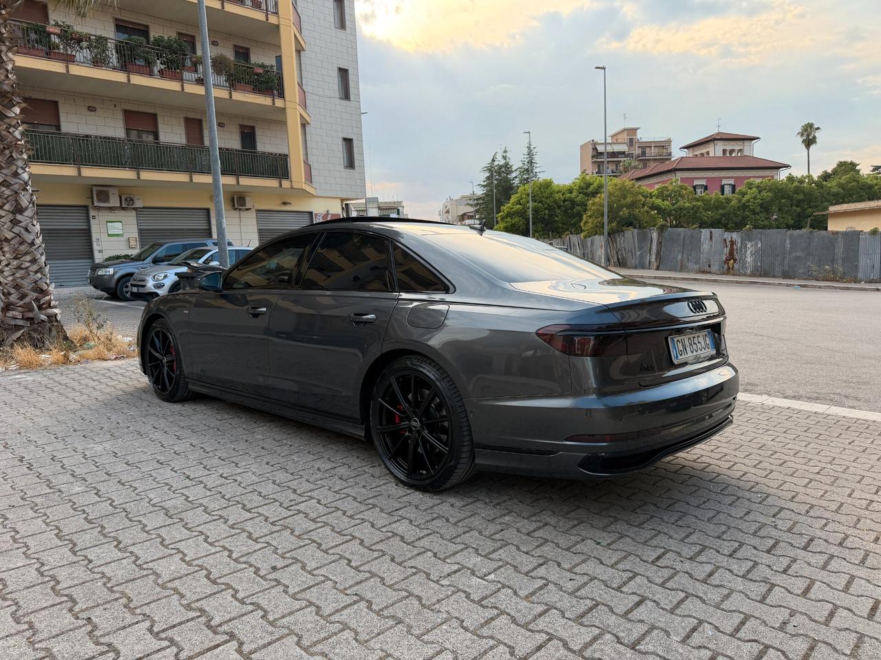Audi A8 S8 TFSI quattro tiptronic s-line