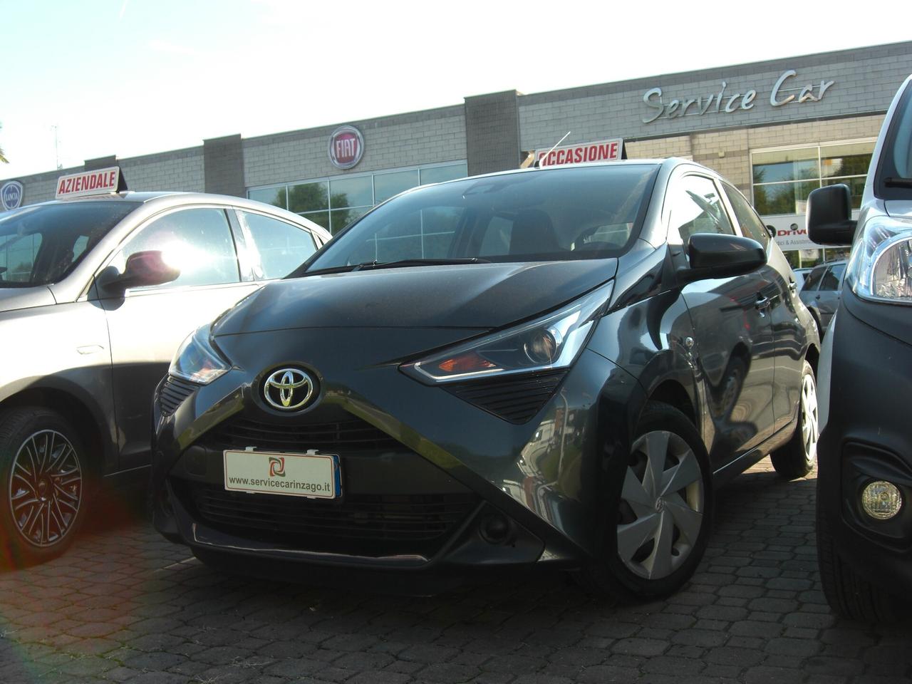 Toyota Aygo Connect 1.0 VVT-i 72 CV 5 porte x-play