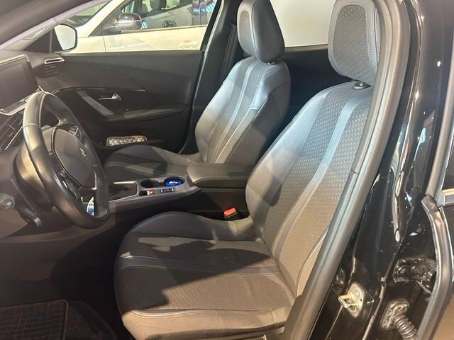 Peugeot 2008 BlueHDi 100 S&S Allure