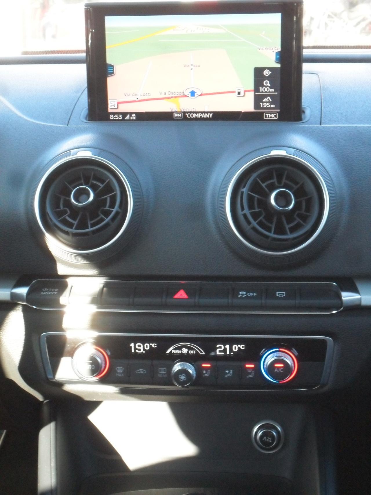 Audi A3 SPB 30 TDI Business