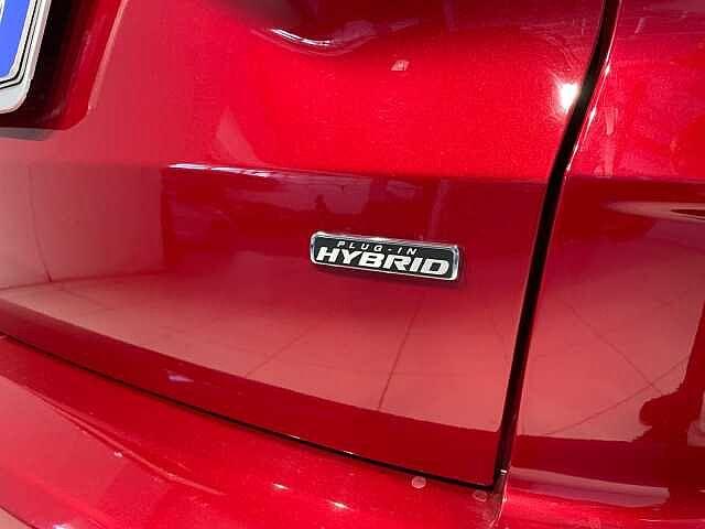 Ford Kuga 2.5 Hybrid 225CV CVT 2WD ST-Line (PHEV) -