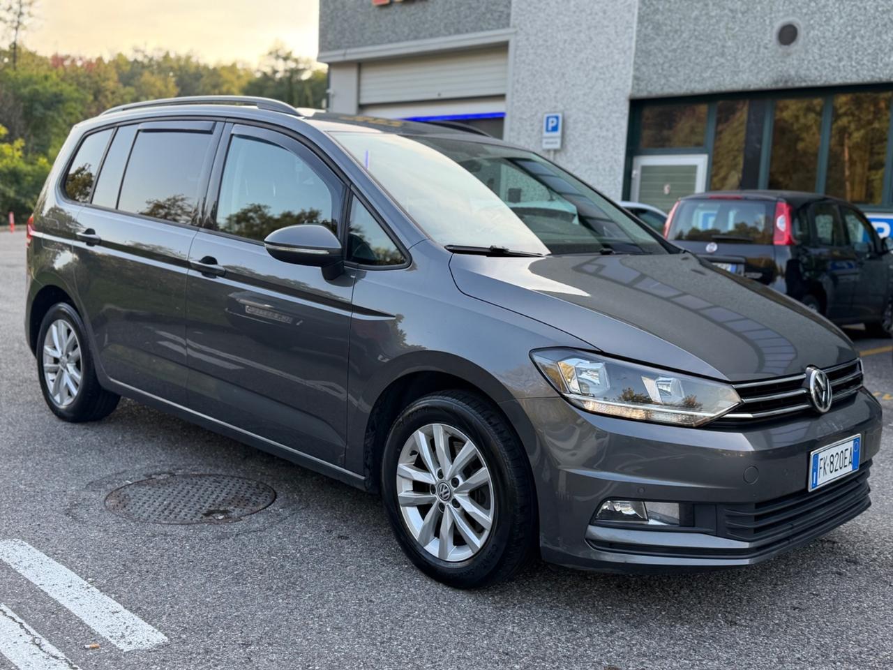 Volkswagen Touran 1.6 TDI 115 CV SCR*Neopatentati*7 Posti