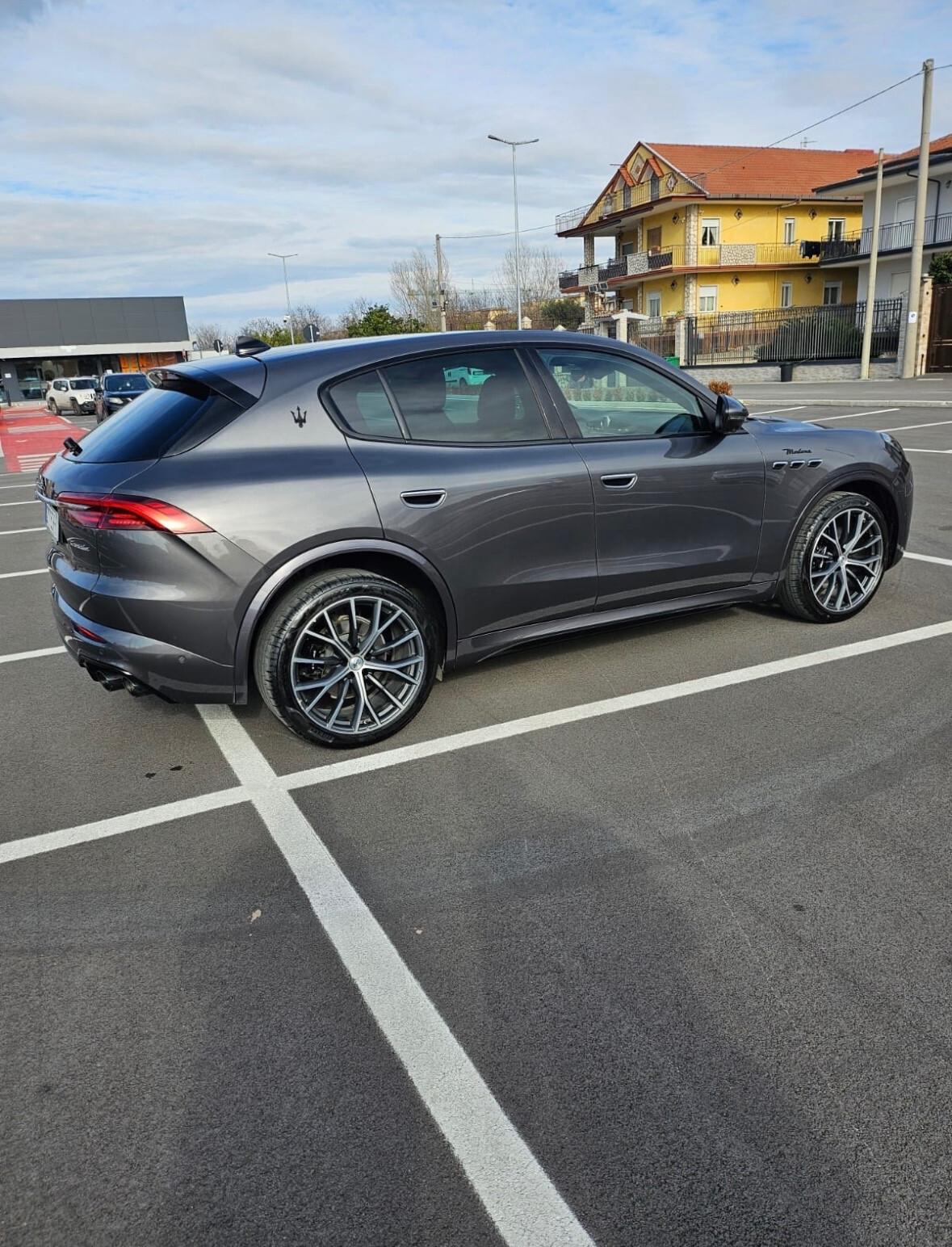 Maserati Grecale MHEV 330 CV AWD Modena