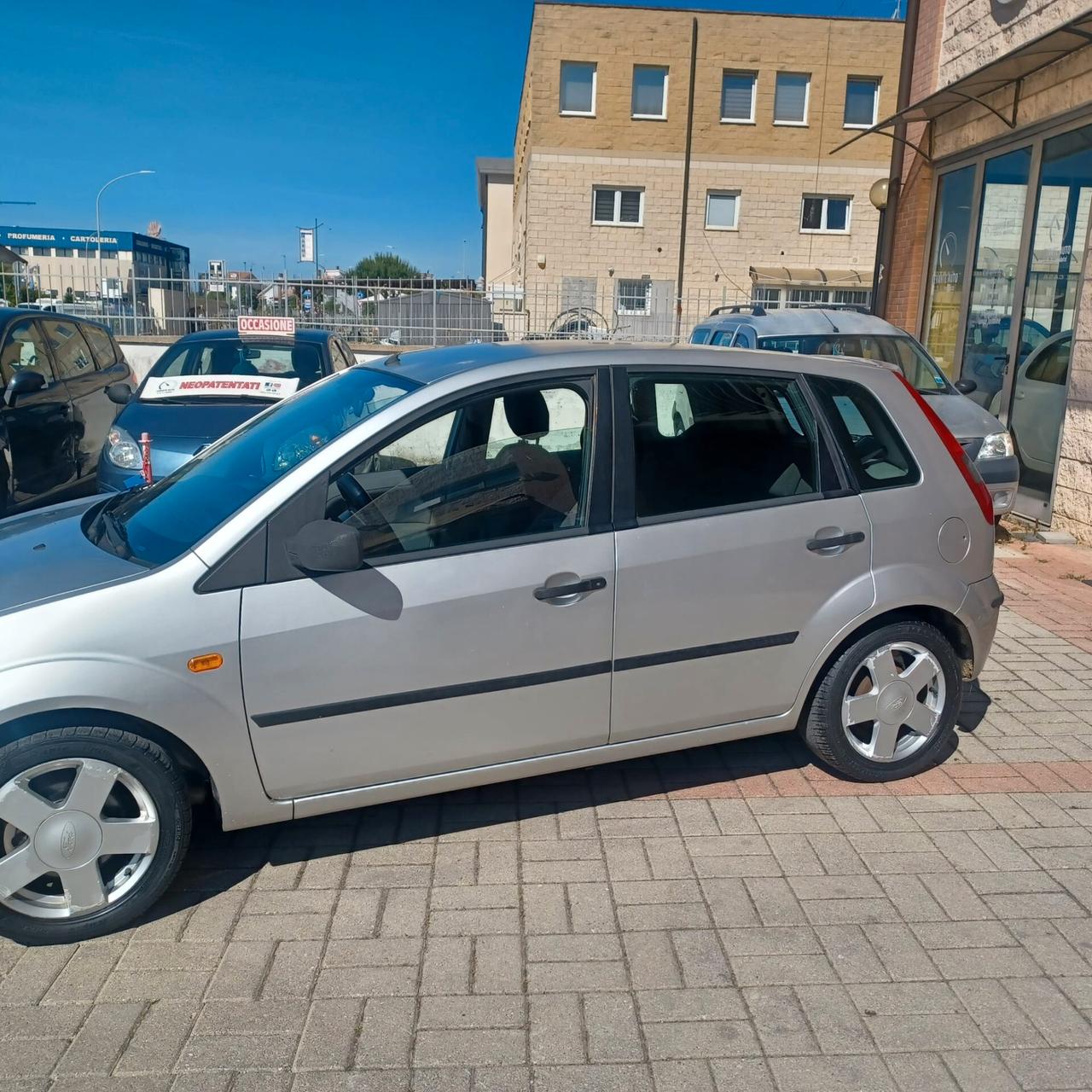 FIESTA 1.4 GPL NEOPATENTATI BEN CONSERVATA