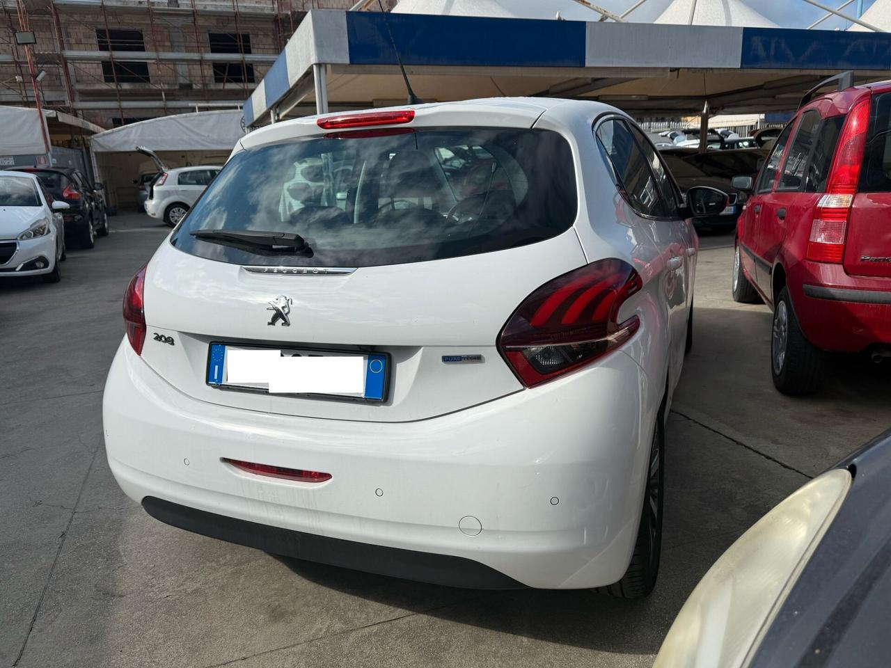 PEUGEOT 208 CON SOLI 20 MILA KM! AUTOMATICA!