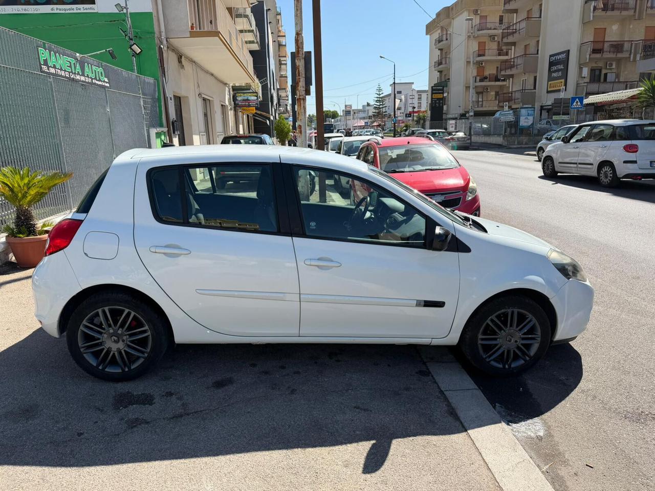Renault Clio 1.2 16V 5 porte Dynamique