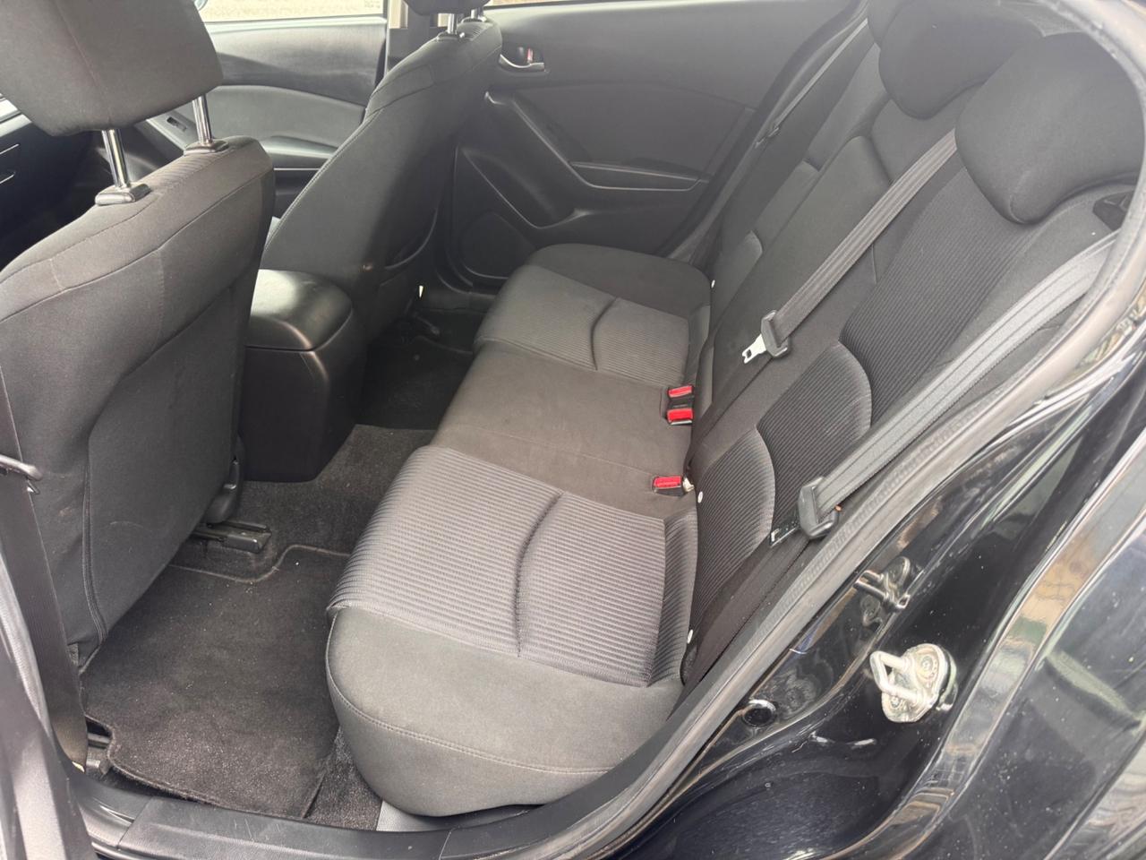 Mazda 3 1.5 Skyactiv-D Exceed garanzia 12 mesi