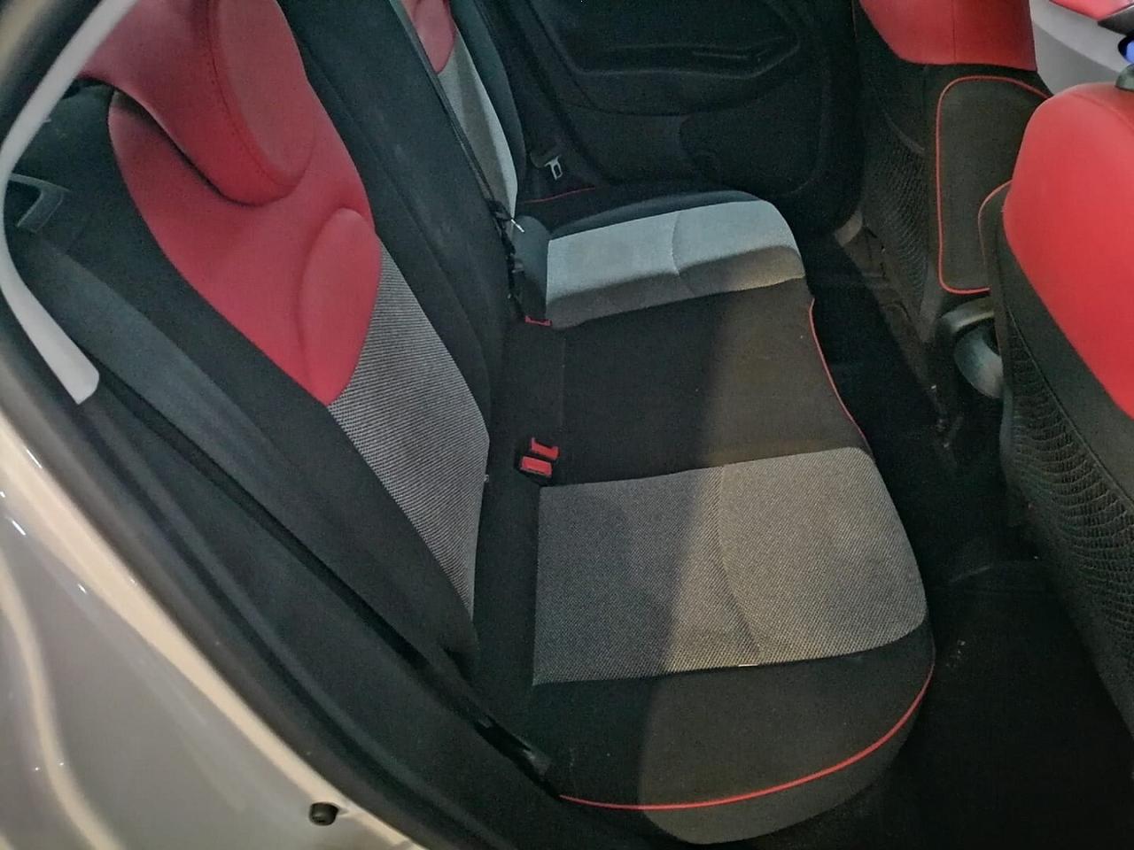 Fiat 500x 1.6 MJET 120CV Lounge Unipro