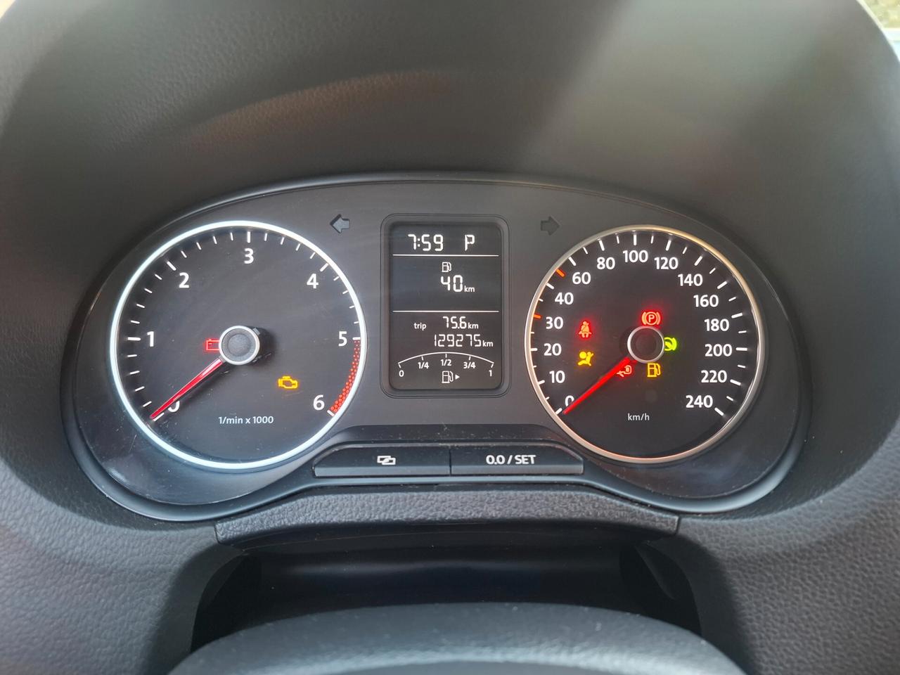 Volkswagen Polo - 1.6 TDI / Cambio automatico /