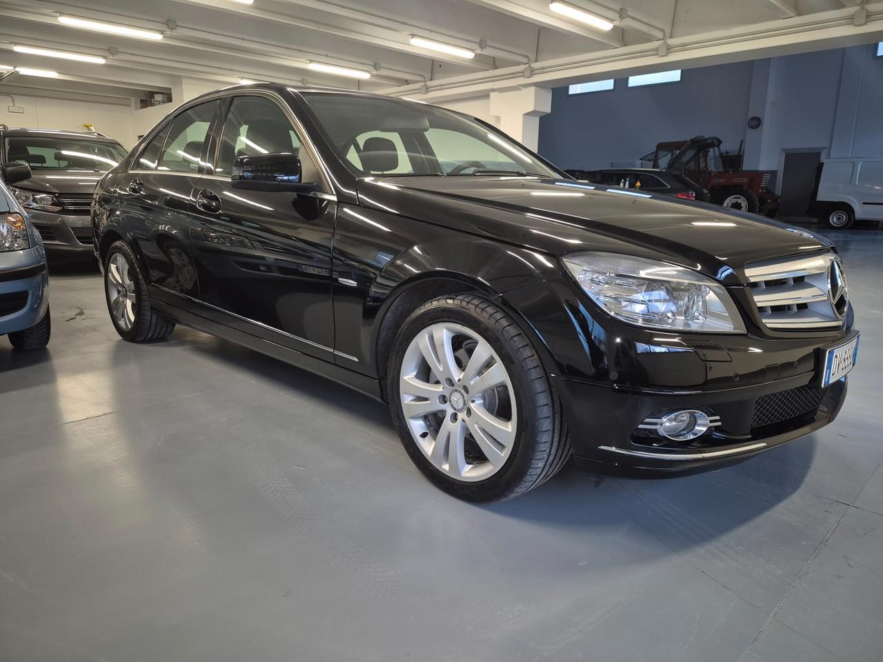 Mercedes-benz C 220 CDI BlueEFFICIENCY Avantgarde