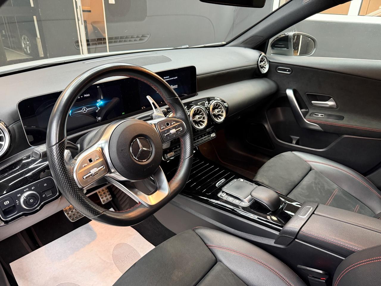 Mercedes Classe A 180d 1.5 116CV Premium AMG