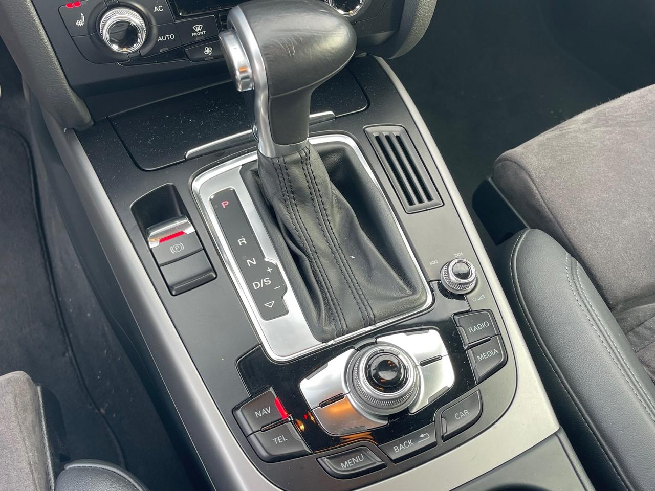 Audi A4 B8 Restyling Avant S Line est. + Advanced int. Multitronic 2.0 TDI 177cv