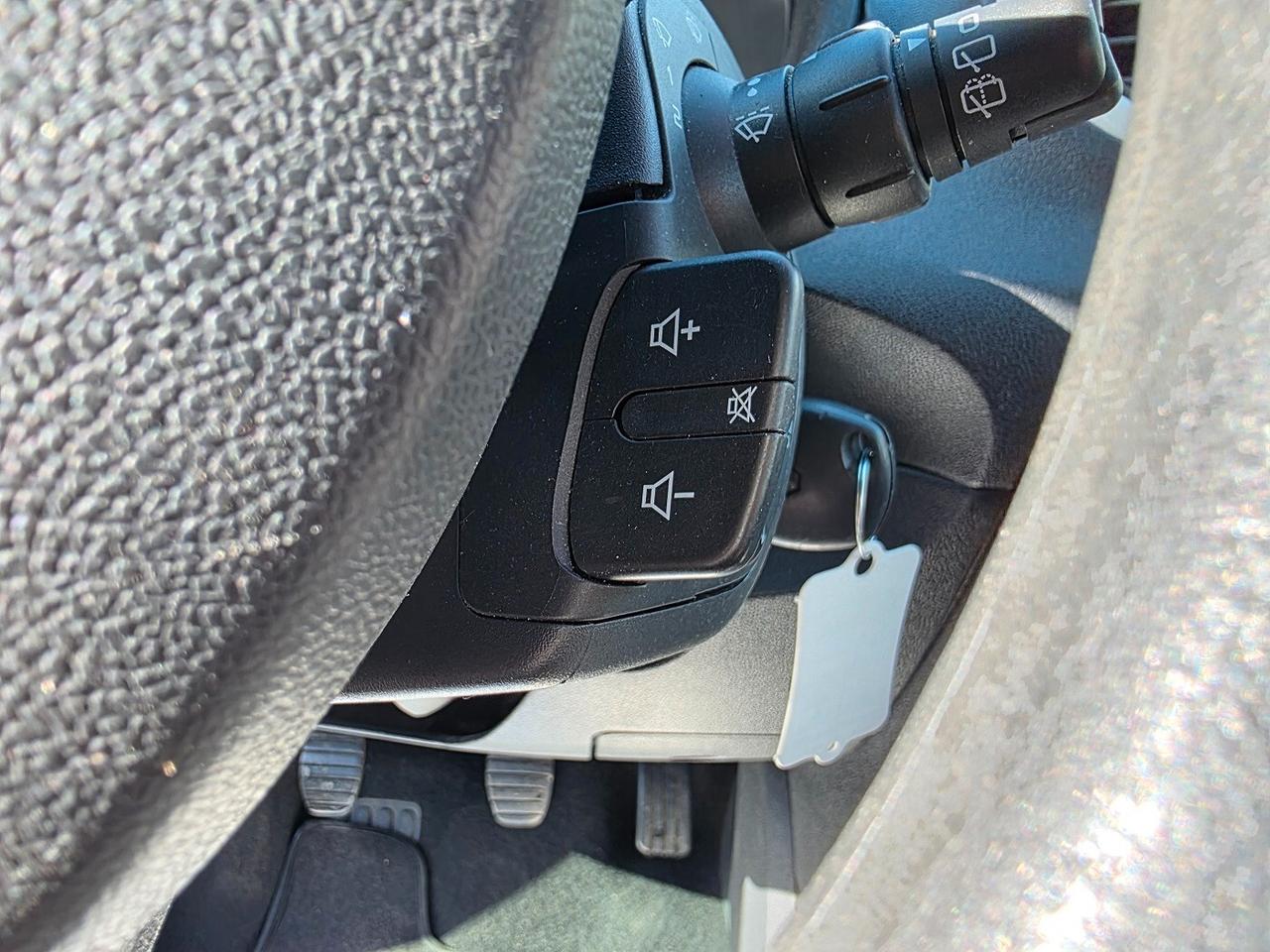 Renault Clio 1.2 16V Yahoo!