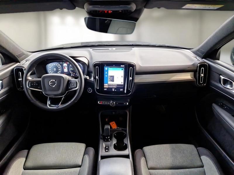 VOLVO XC40 T4 RECHARGE PLUG-IN AUTO CORE SUV