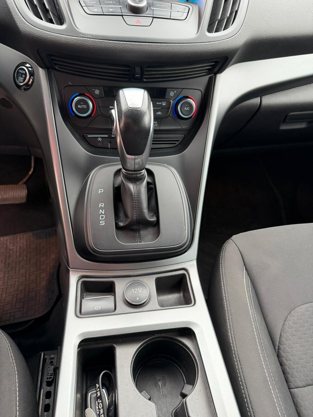 Ford Kuga 2.0 TDCI 120 CV S&S 2WD Powershift ST-Line