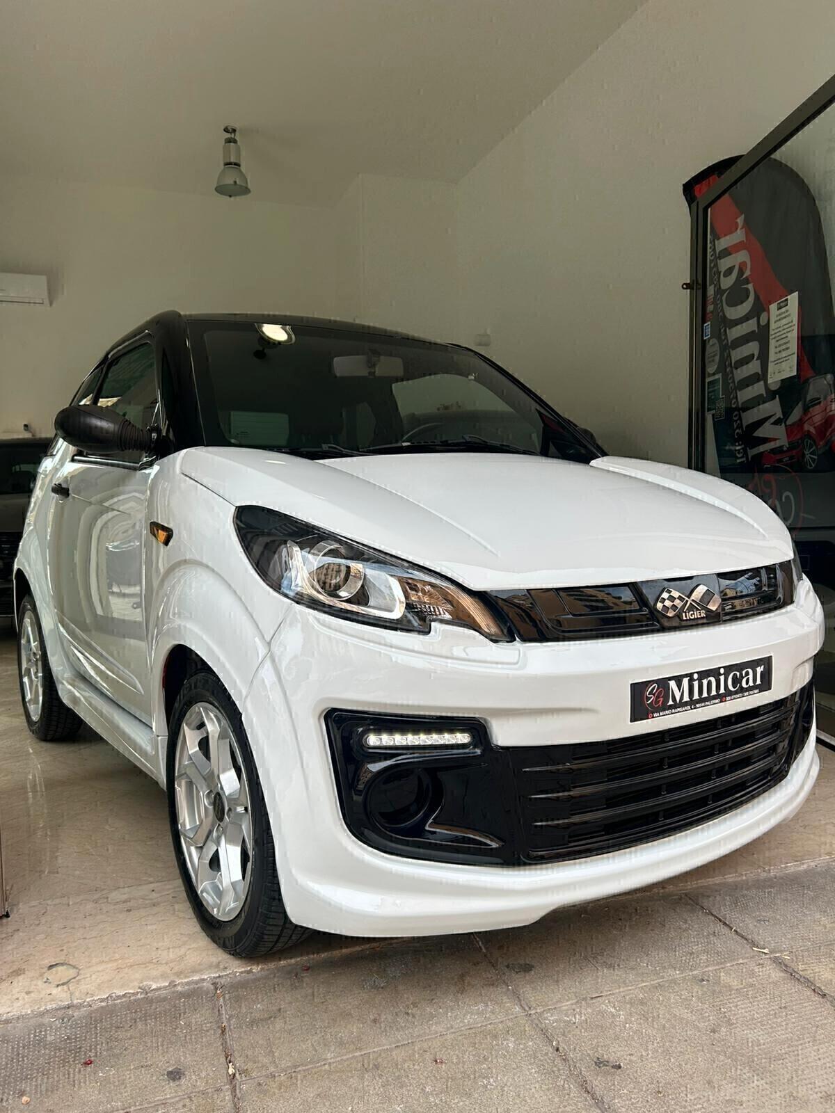 Ligier JS JS50 Progress Young Color