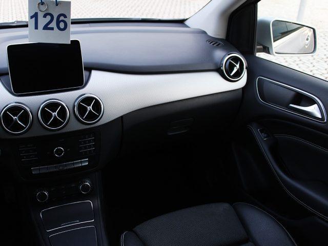 MERCEDES-BENZ B 180 d Automatic Sport