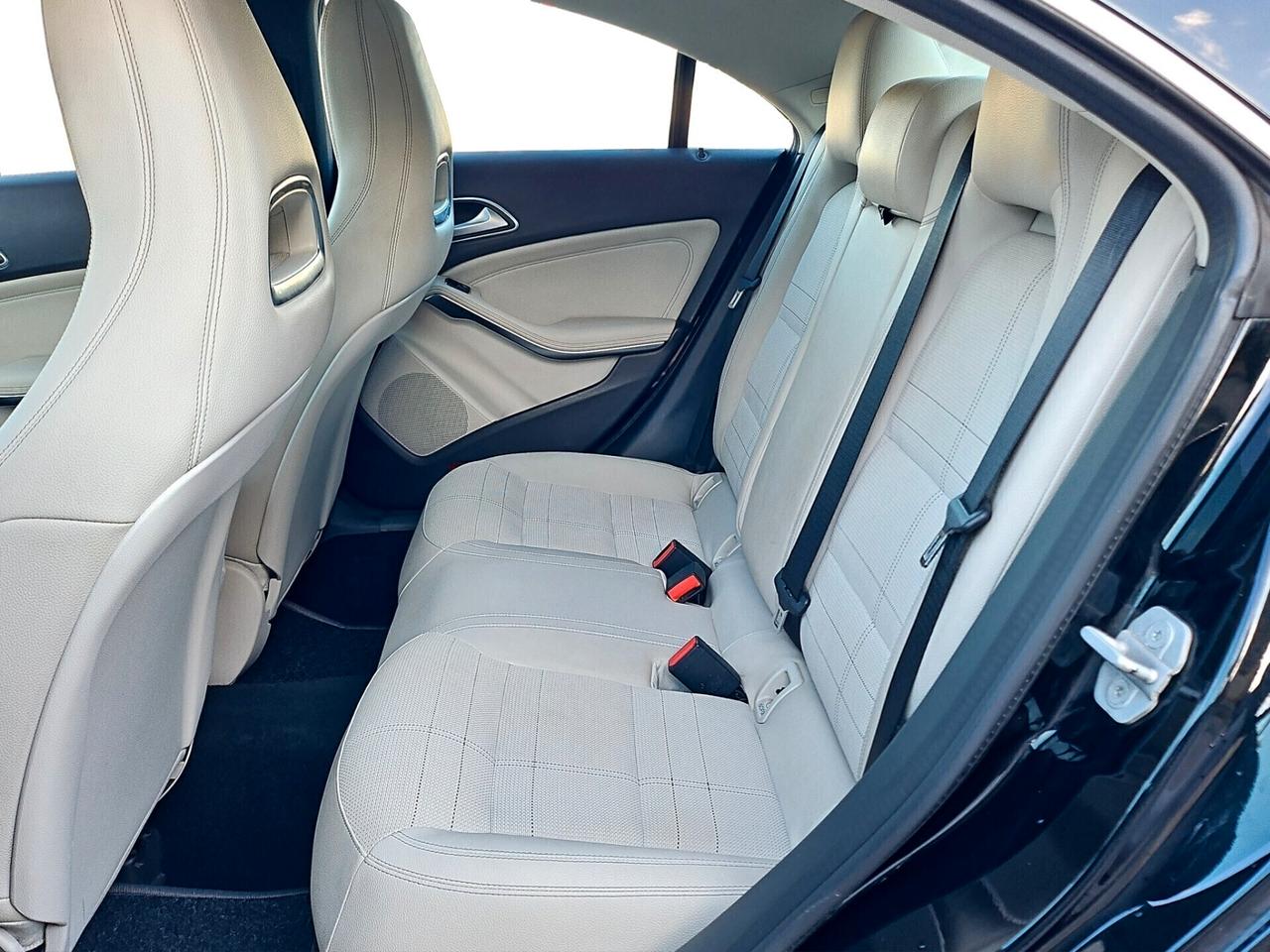 Mercedes-benz CLA 200 CDI Premium