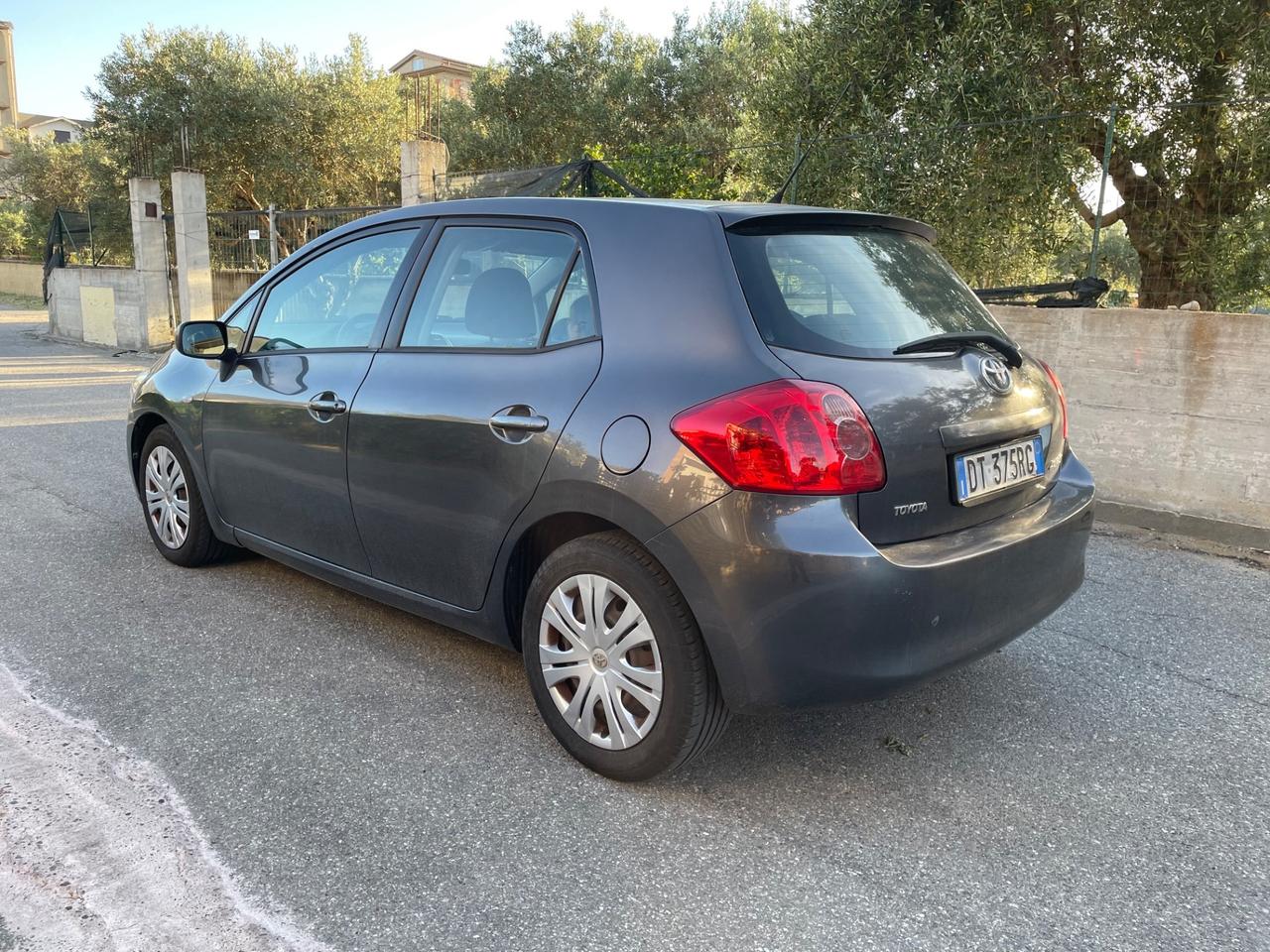 Toyota Auris 1.4 D-4D 5 porte - adatta per neopatentati