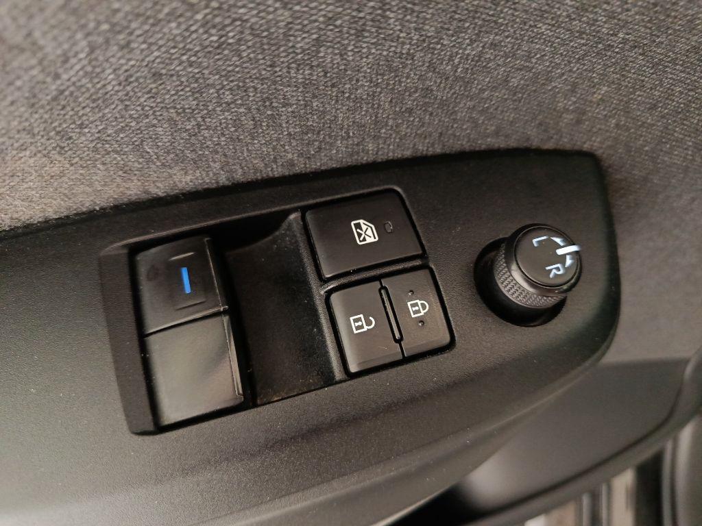 TOYOTA Yaris 4ª serie - Yaris 1.5 Hybrid 5 porte Business