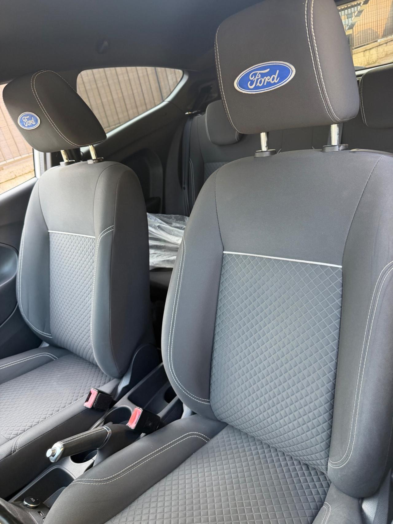 Ford Fiesta 1.4 3 porte Bz.- GPL Black & White Edition