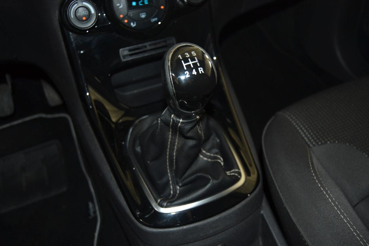 Ford Fiesta 1.5 TDCi 75CV 5P Titanium Navi/Xenon