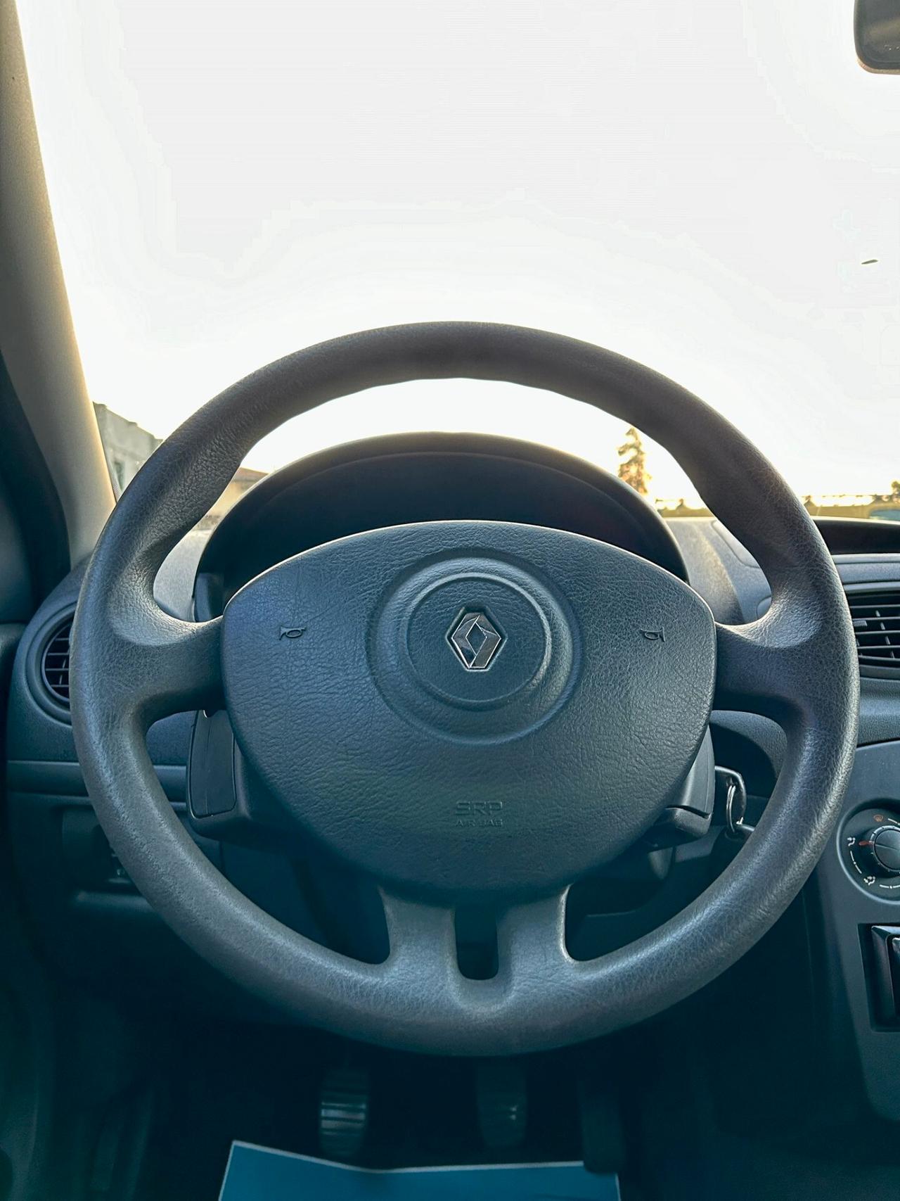 RENAULT CLIO 1.2 - OK NEOPATENTATI