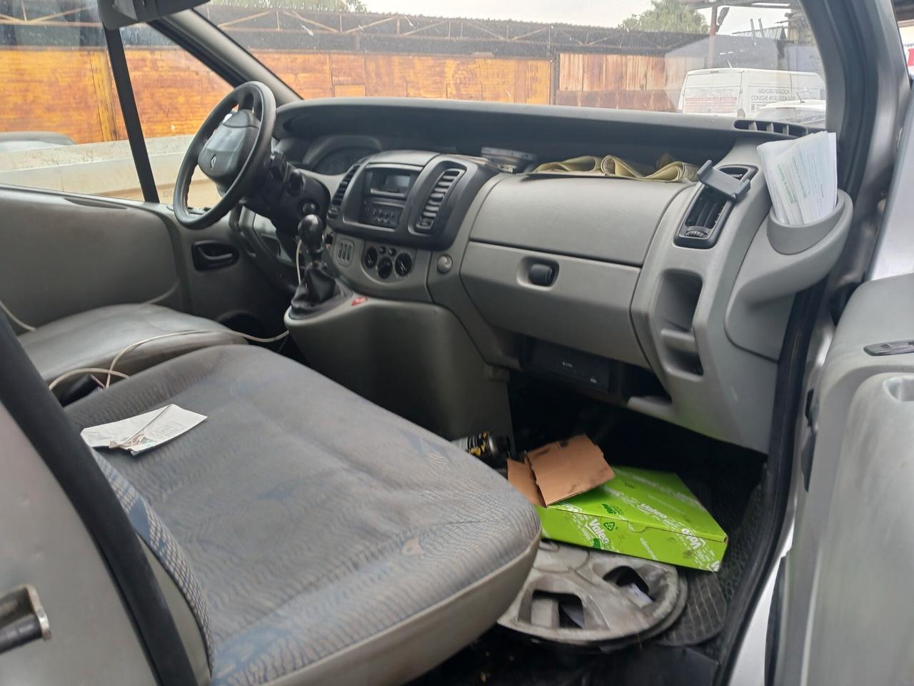 Renault Trafic 2.5 dCi/140 PC-TN Pass.Privil.