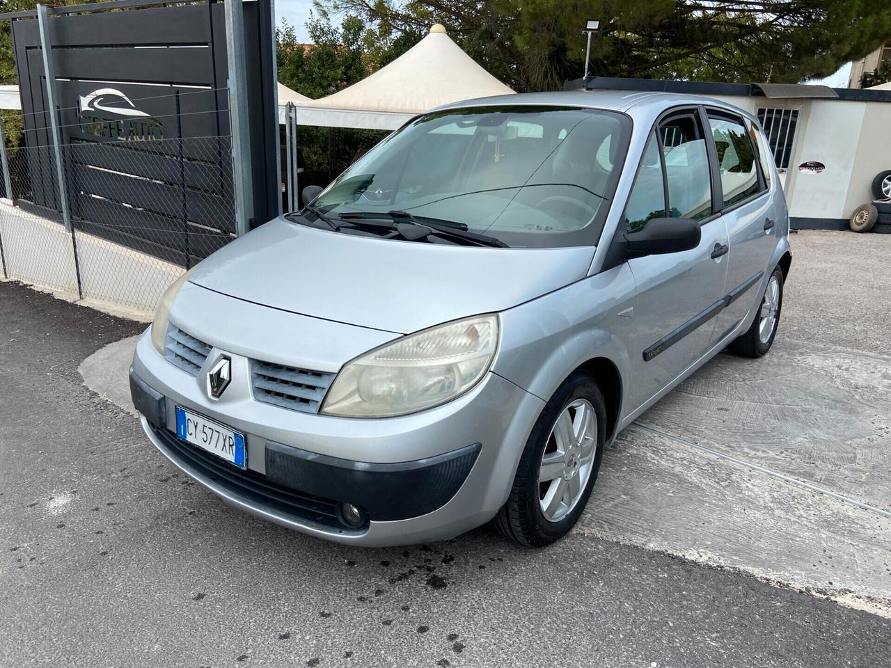 Renault Scenic 1.9 dCi 130CV Dynamique