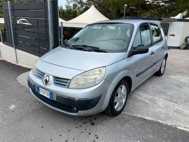 Renault Scenic 1.9 dCi 130CV Dynamique