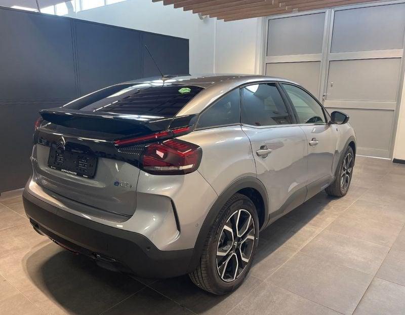 Citroën e-C4 motore elettrico 136 CV Shine