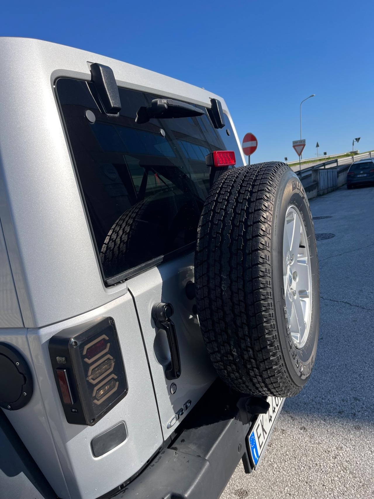 Jeep Wrangler 2.8 CRD DPF Sahara Auto
