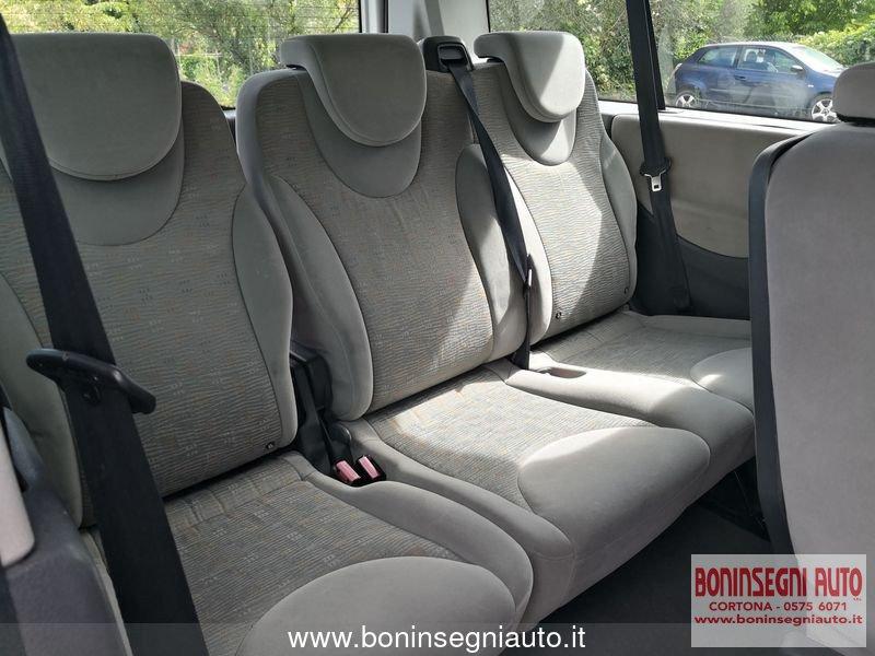 FIAT Scudo 2.0 MJT PL Panorama Family 8 posti