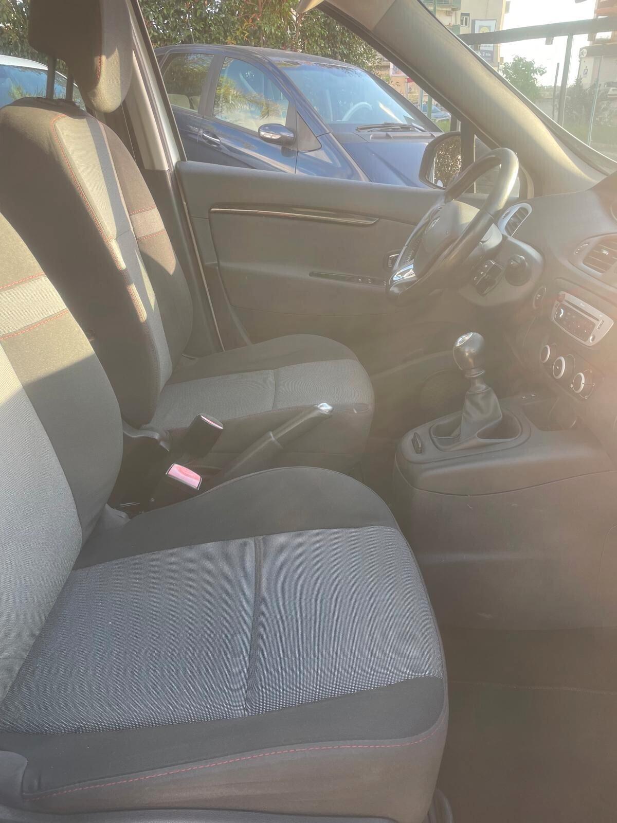 Renault Scenic "Finanziabile Senza Busta Paga"