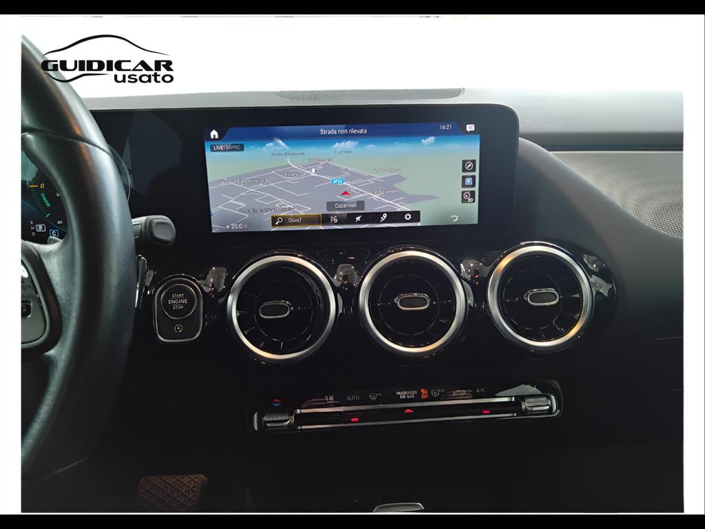 Mercedes-Benz GLA-H247 2020 - GLA 180 d Sport auto