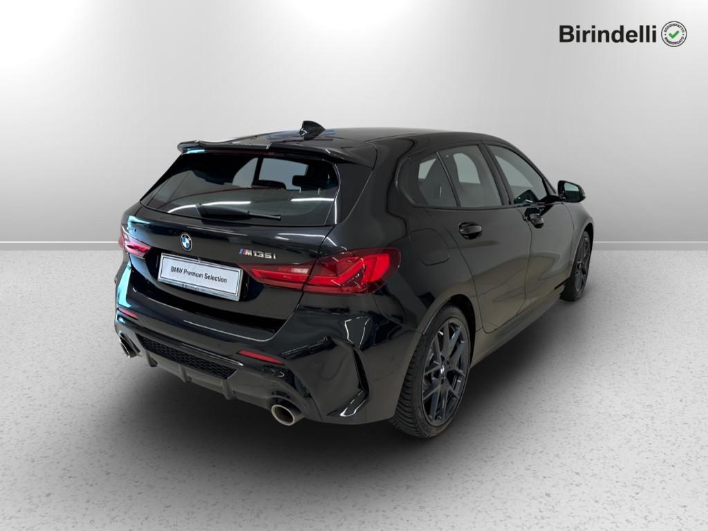 BMW Serie 1 (F40) - M 135i xDrive