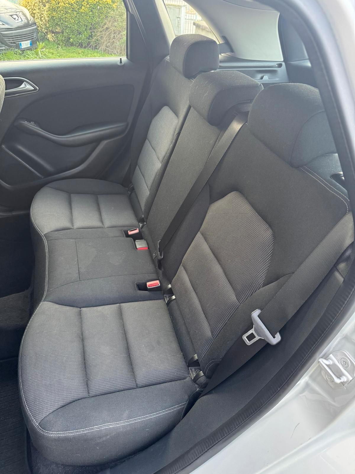 Mercedes-benz B 180 BlueEFFICIENCY Premium