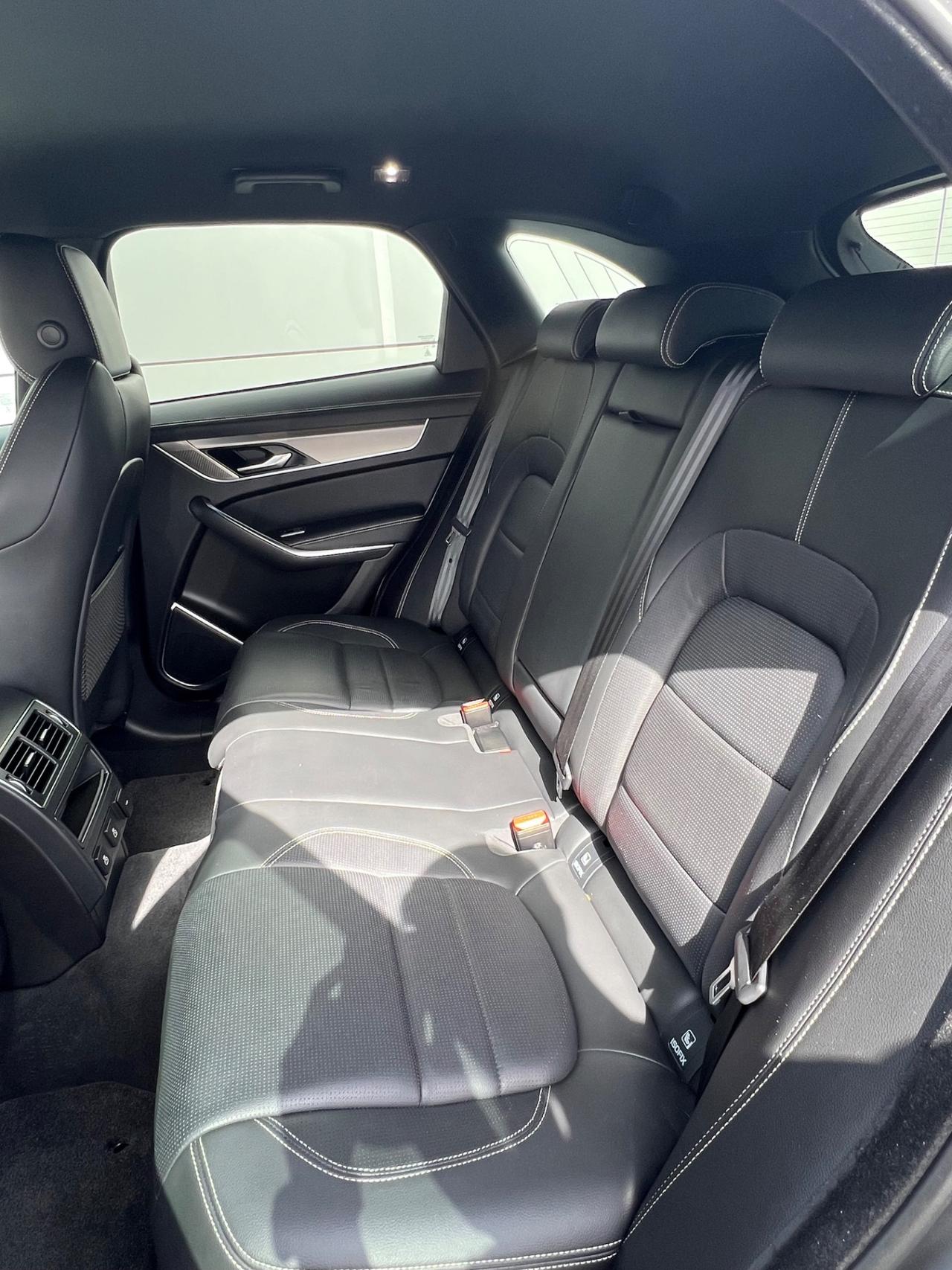 Jaguar F-Pace R-Dynamic S awd possibilità noleggio no scoring