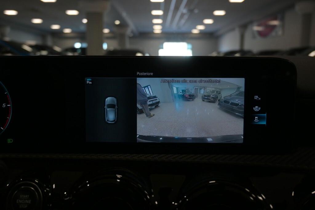 MERCEDES-BENZ A 180D 116CV AUTOMATIC BUSINESS SOLUTION ( TETTO PANORAMICO APR. - CRUISE - NAVI PREMIUM - MIRROR - PARK ASSIST - TELECAMERA POST. )