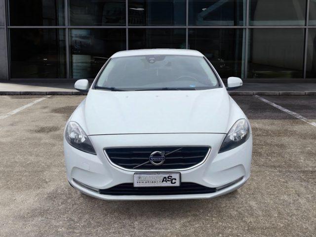 VOLVO V40 D2 1.6 DIESEL 115 CV Momentum