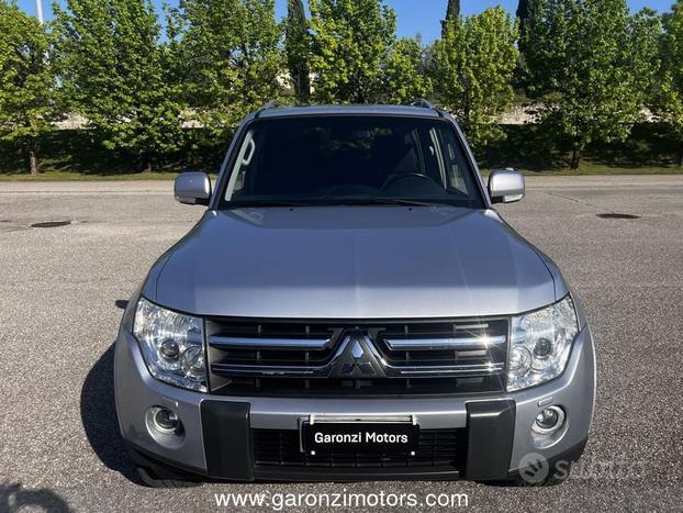 Mitsubishi Pajero 3.2 DI-D 16V 5p. Intense