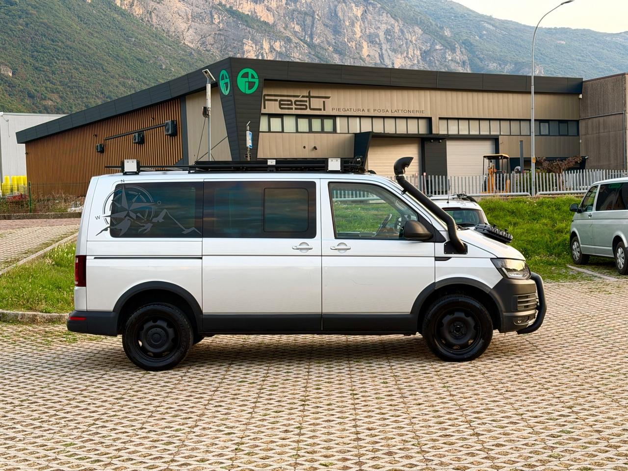 Multivan 2.5 TDI/174CV OffRoad T6 Restyling 2020,7 posti