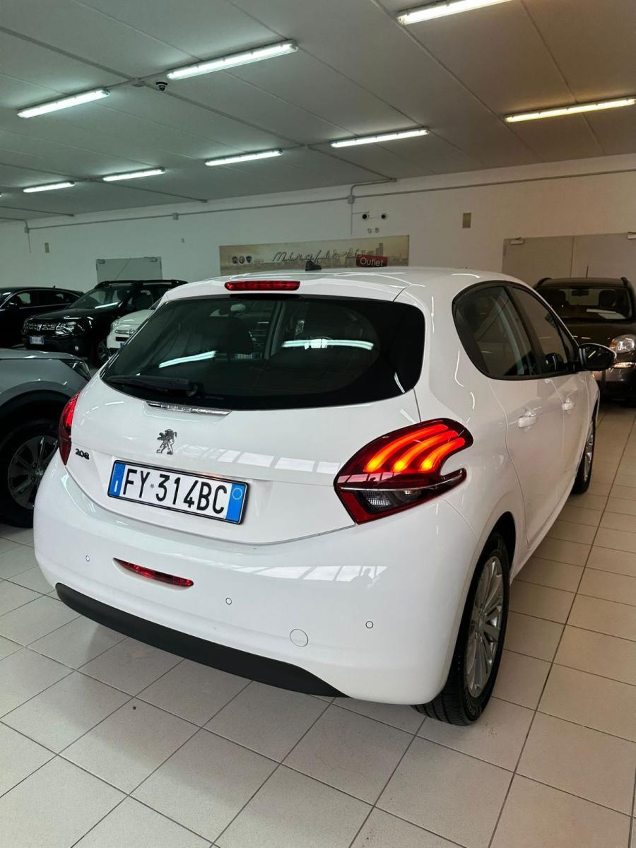 PEUGEOT - 208 - BlueHDi 100 S&S 5p. Active