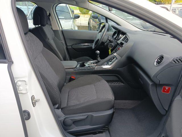 PEUGEOT 3008 1.6 VTi 120CV Tecno