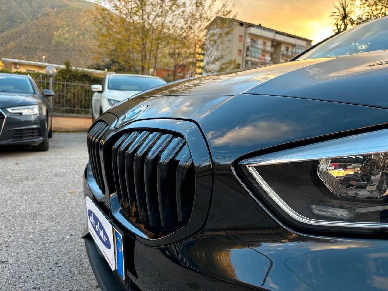 Bmw 116d 5p AUTOMATIC 116 CV Sport FULL- TOTAL BLACK km 99.000