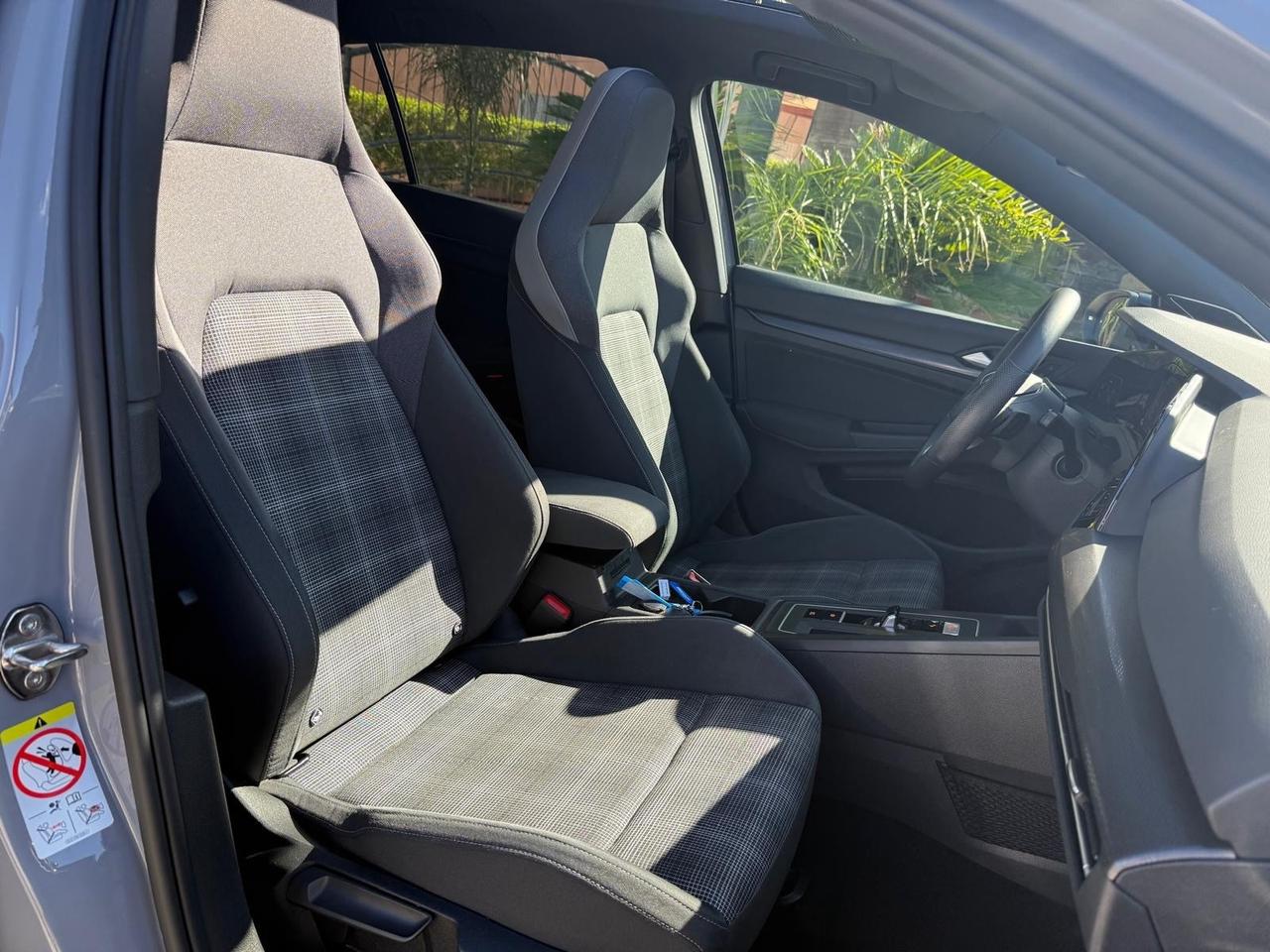 Volkswagen Golf 2.0 TDI DSG GTD Led Tetto Apr. Navy Cam 360* IQ Light